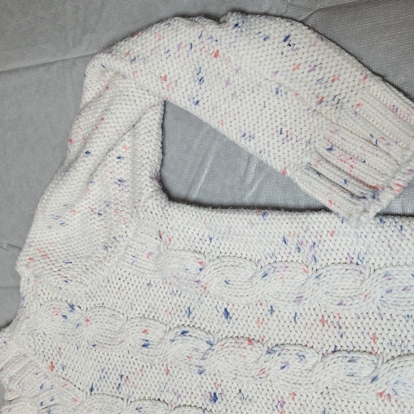 Osh Kosh Knitted Sweater - Picture 4 of 10